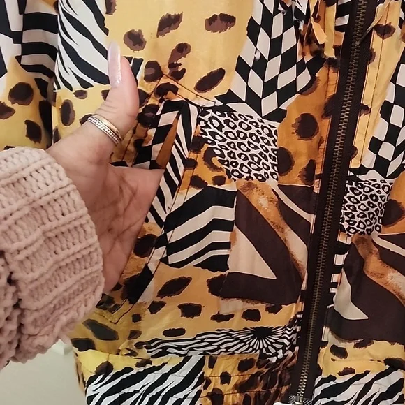 EVR Animal Print Women's Jacket - Picture 3 of 9